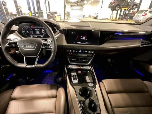 Used 2023 Audi e-tron GT Prestige w/ Prestige Package AWD/4WD image 15