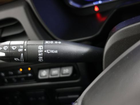 Used 2023 Chevrolet Suburban Premier w/ Advanced Technology Package image 30