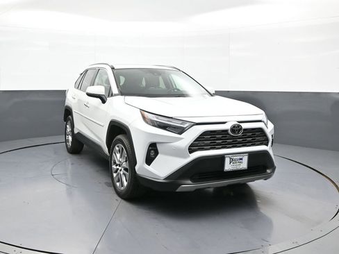 Used 2023 Toyota RAV4 Limited AWD/4WD image 3