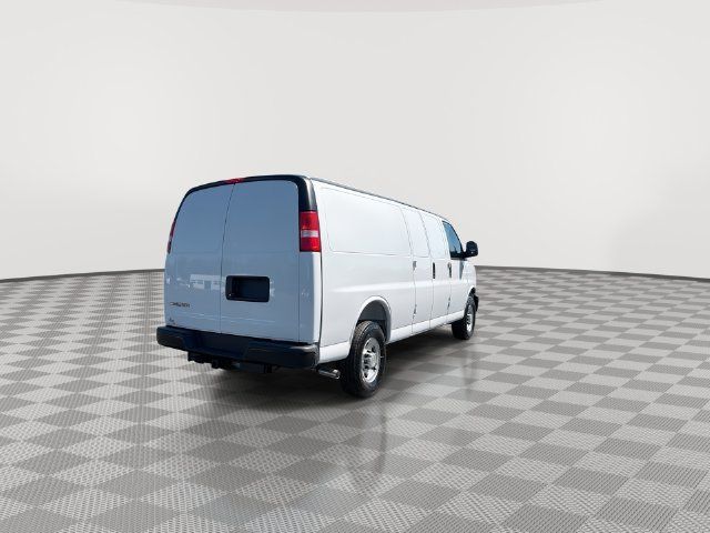 Used 2026 Chevrolet Express 2500 Extended w/ Driver Convenience Package RWD image 10