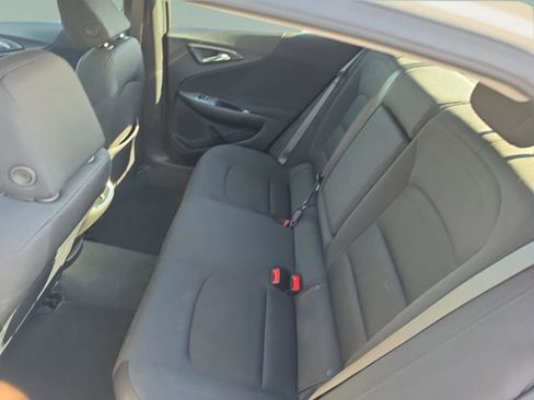 Used 2025 Chevrolet Malibu LT image 28