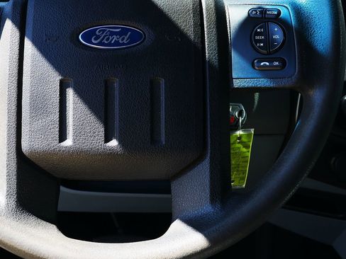 Used 2014 Ford F350 XL w/ Power Equipment Group image 51