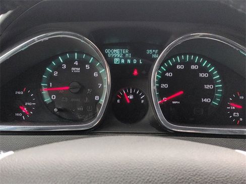 Used 2011 Chevrolet Traverse LT w/ All-Star Package image 17