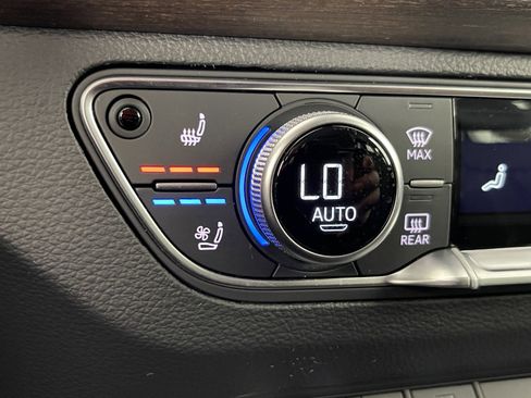 Certified 2025 Audi Q5 2.0T Premium Plus w/ Premium Plus Package image 32