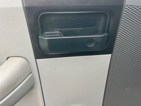 Used 2004 Ford F150 STX image 11