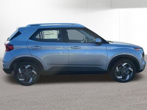 New 2026 Hyundai Venue SEL FWD image 10
