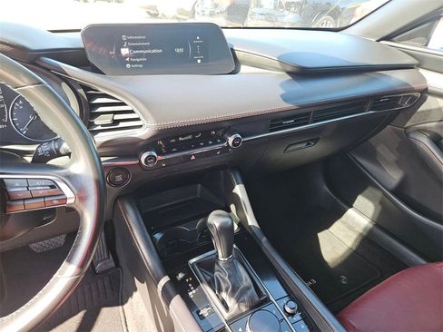 Used 2024 MAZDA MAZDA3 s image 37