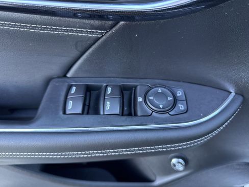 Used 2022 Buick Envision Preferred image 22