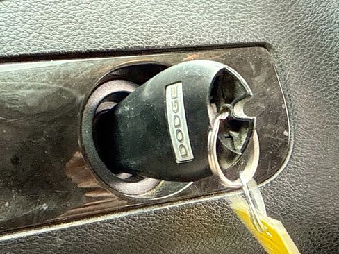 Used 2014 Dodge Grand Caravan SXT image 10