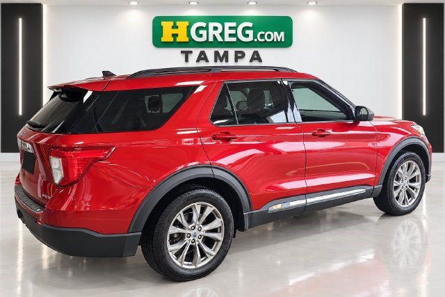 Used 2023 Ford Explorer XLT w/ Equipment Group 202A AWD/4WD image 6