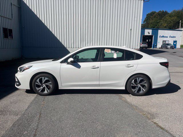 Used 2025 Subaru Legacy Premium AWD/4WD image 8