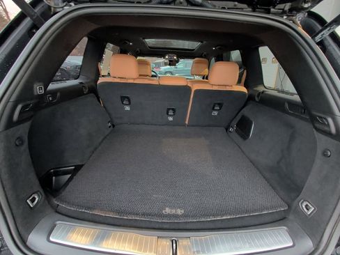 Certified 2022 Jeep Grand Cherokee Summit w/ Adv Protech Group IV image 15