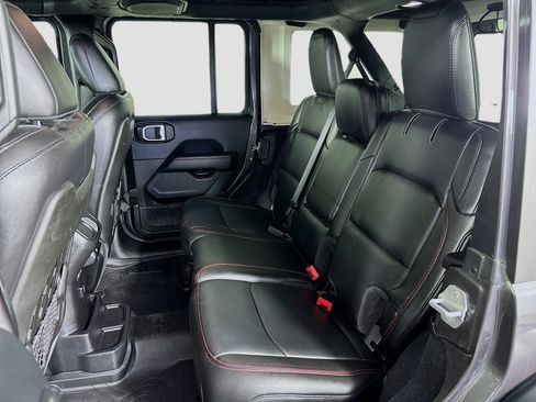 Used 2019 Jeep Wrangler Unlimited Rubicon AWD/4WD image 23