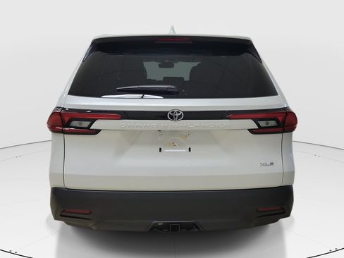 Used 2026 Toyota Grand Highlander FWD image 6