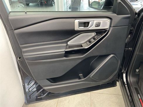 Used 2022 Ford Explorer ST w/ Equipment Group 401A AWD/4WD image 8