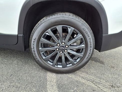 Used 2023 Chevrolet Traverse RS AWD/4WD image 9