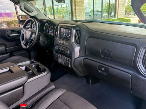 Used 2025 Chevrolet Silverado 1500 Custom AWD/4WD image 26