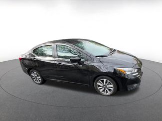 Used 2025 Nissan Versa SV video 2