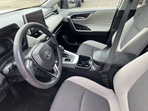 Used 2024 Toyota RAV4 XLE image 22