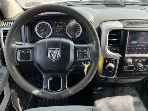 Used 2019 RAM 1500 Classic SLT AWD/4WD image 13
