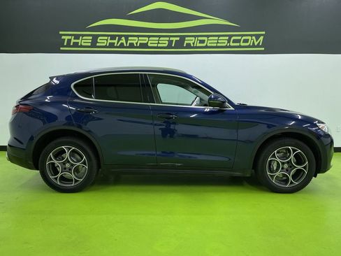 Used 2018 Alfa Romeo Stelvio w/ Cold Weather Package image 11