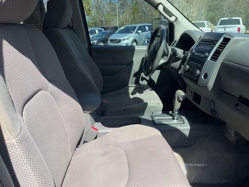 Used 2015 Nissan Frontier S image 13