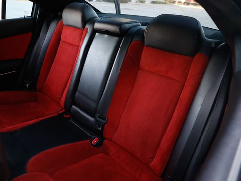 Used 2018 Dodge Charger R/T Scat Pack image 11