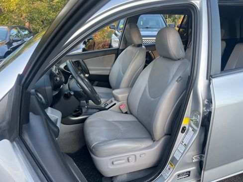 Used 2012 Toyota RAV4 Limited image 14