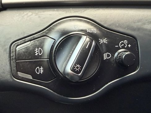 Used 2013 Audi A4 2.0T Premium image 23