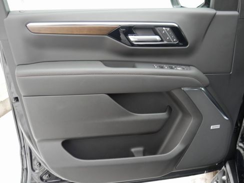 New 2026 Chevrolet Tahoe High Country w/ Sun And Tow Package image 32