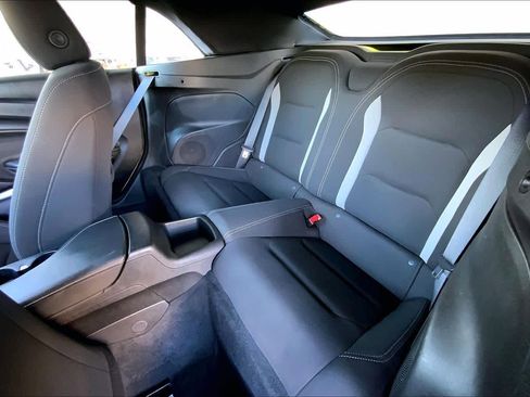 Used 2021 Chevrolet Camaro LT w/ Technology Package image 20