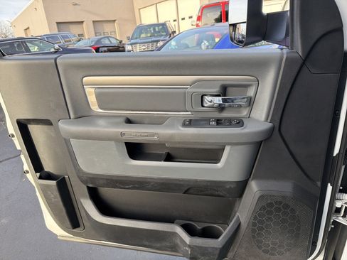 Used 2018 RAM 3500 Tradesman w/ Power & Remote Entry Group image 27