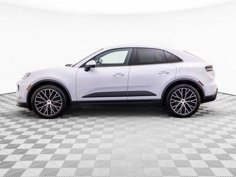 Certified 2025 Porsche Macan 4 Electric AWD/4WD image 2