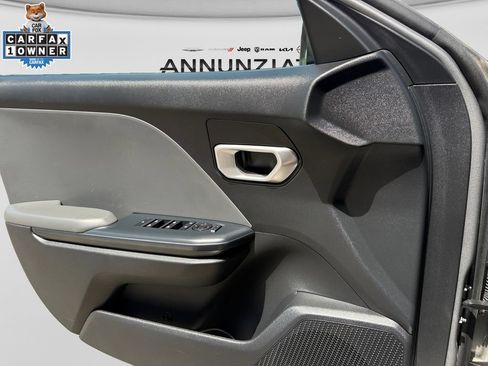 Certified 2025 Kia K4 FWD image 28