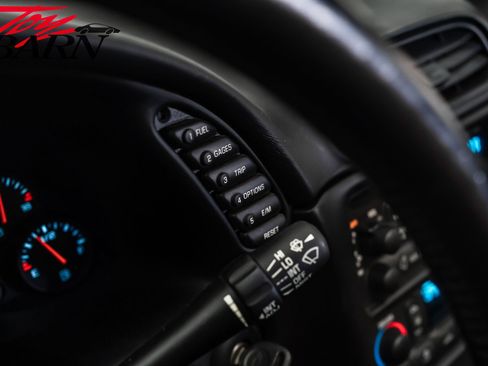 Used 2001 Chevrolet Corvette Convertible w/ Preferred Equipment Group2 image 42