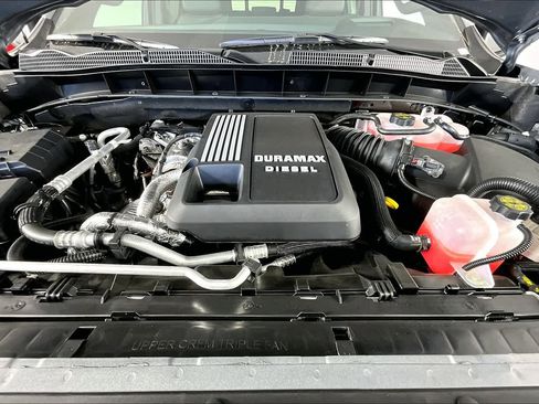 Used 2025 GMC Sierra 1500 AT4 w/ AT4 Premium Package AWD/4WD image 18