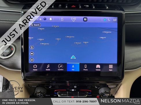 Used 2021 Jeep Grand Cherokee L Limited AWD/4WD image 29