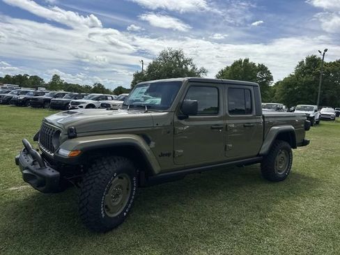 New 2026 Jeep Gladiator Willys AWD/4WD image 17