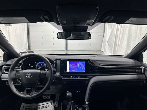 Used 2026 Toyota Camry SE FWD image 42