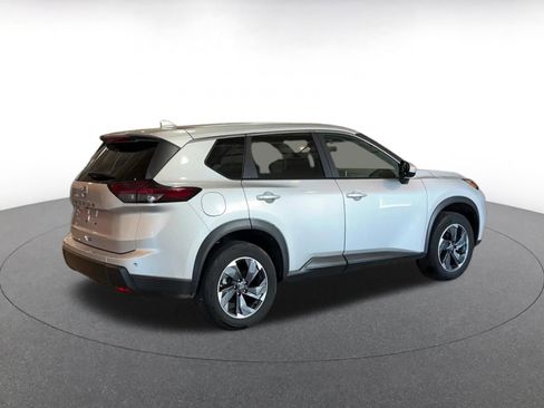 Used 2025 Nissan Rogue SV image 15