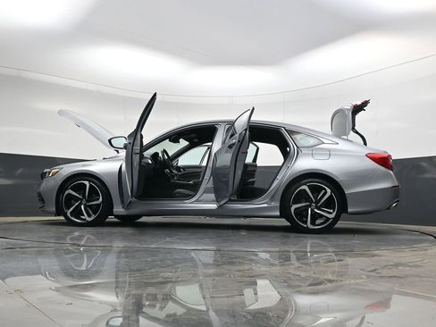 Used 2020 Honda Accord Sport image 38