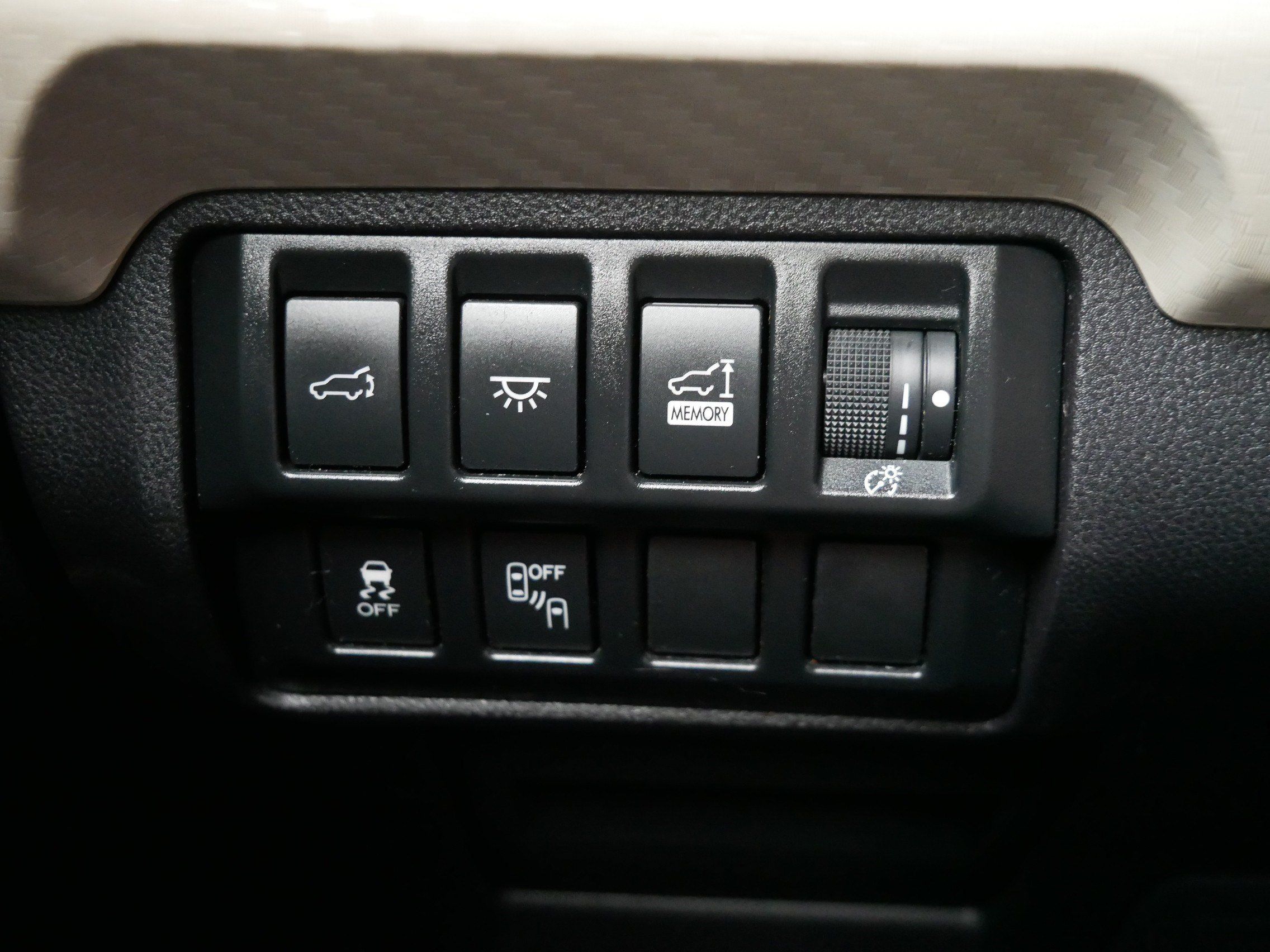 Used 2020 Subaru Ascent Premium w/ Convenience Package AWD/4WD image 29