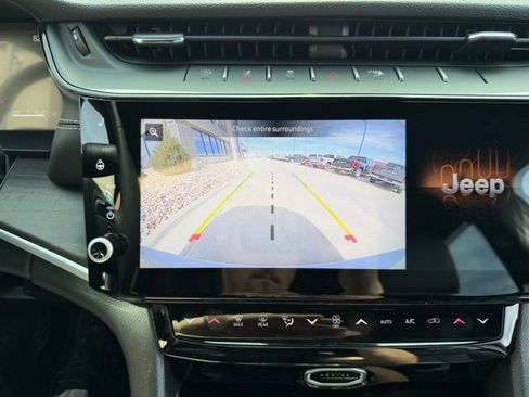 New 2026 Jeep Grand Cherokee Limited image 22