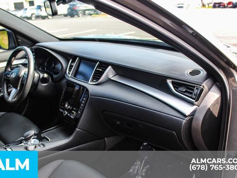 Used 2021 INFINITI QX50 Luxe w/ Appearance Package FWD image 23