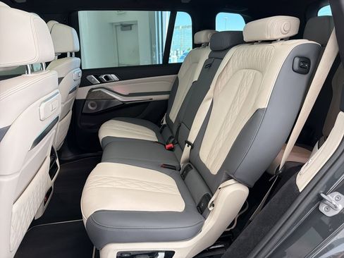 Certified 2025 BMW X7 M60i AWD/4WD image 14