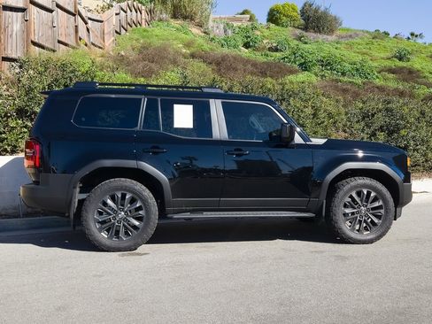 Used 2025 Toyota Land Cruiser Base image 5