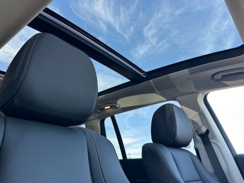 New 2026 Mercedes-Benz GLS 450 4MATIC image 18