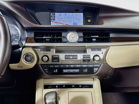 Used 2017 Lexus ES 350 FWD image 13