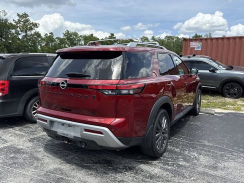 Certified 2023 Nissan Pathfinder SL w/ SL Premium Package FWD image 6