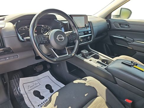 Used 2023 Nissan Pathfinder SV FWD image 13